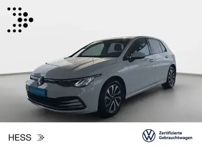 Brugt VW Golf VIII Active 150 HK (110 kW) 2022 Hvid Sedan