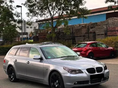 Gebraucht BMW 530 300 PS (220 kW) 2005 Grau Kombi