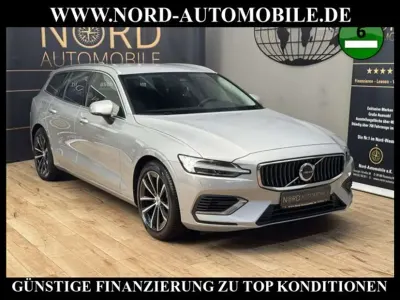 Gebraucht Volvo V60 Core 398 PS (292 kW) 2023 Silber Kombi