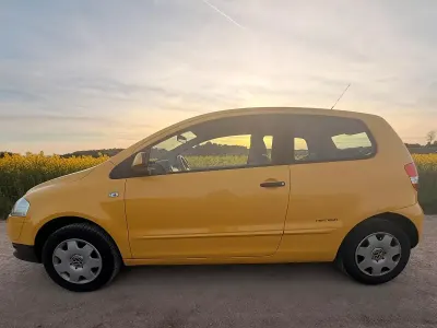 Gebraucht VW Fox Refresh 54 PS (39 kW) 2010 Gelb Kleinwagen