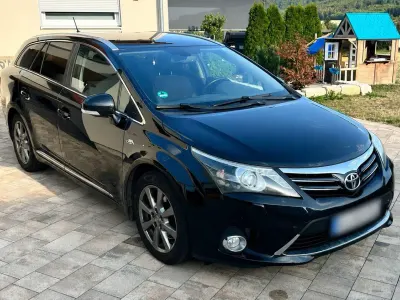 Gebraucht Toyota Avensis Executive 150 PS (110 kW) 2012 Schwarz Kombi