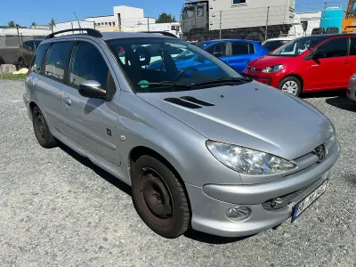 Używany Peugeot 206 75 KM (55 kW) 2006 Szary Kombi