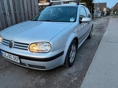 Gebraucht VW Golf IV 75 PS (55 kW) 1998 Silber Kleinwagen