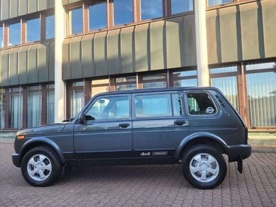 Lada Urban
