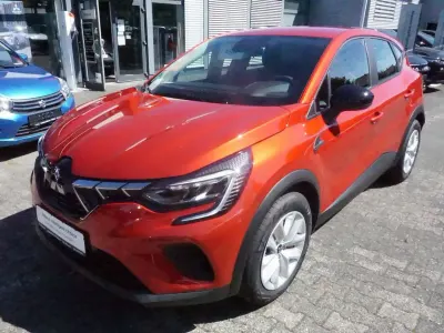 Gebraucht Mitsubishi ASX Basis 91 PS (66 kW) 2022 Aurorarot (m) SUV