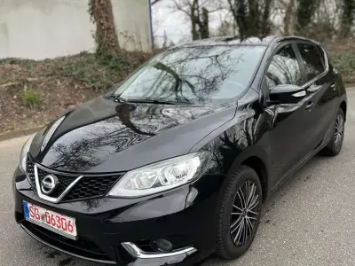Gebraucht Nissan Pulsar 116 PS (85 kW) 2015 Black (m) Kleinwagen