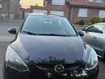 Gebraucht Mazda 2 Center-Line 84 PS (61 kW) 2010 Schwarz Kleinwagen