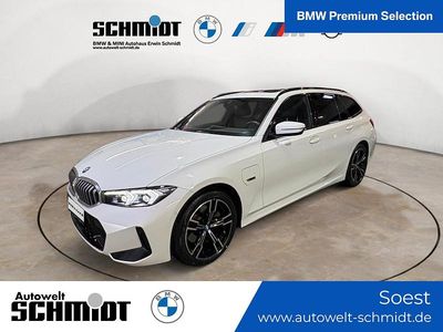 Alpinweiß uni Gebraucht 2022 BMW 320e M Sport Kombi | 33.390 € (Teuer)