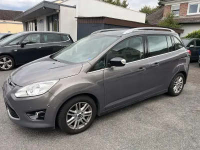 Gebraucht Ford Grand C-Max Titanium 163 PS (119 kW) 2014 Braun Van / Kleinbus