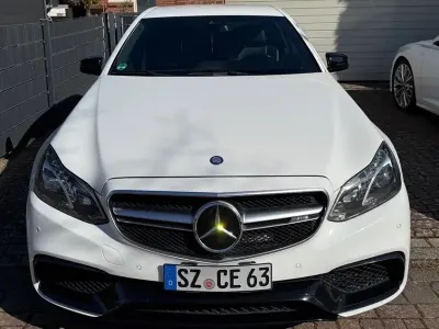 Gebraucht Mercedes E63S AMG AMG 585 PS (430 kW) 2013 Weiß Limousine