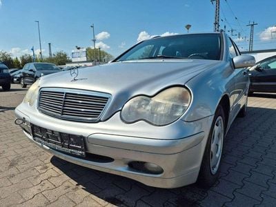 Usata Mercedes C200 163 CV (119 kW) 2002 Argento Berlina