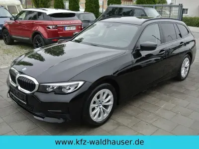 Gebraucht BMW 318 Advantage 150 PS (110 kW) 2022 Schwarz Limousine