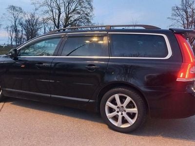 Usata Volvo V70 190 CV (139 kW) 2015 Nero Station wagon