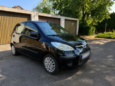 Gebraucht Hyundai i10 Edition 67 PS (49 kW) 2010 Schwarz Kleinwagen