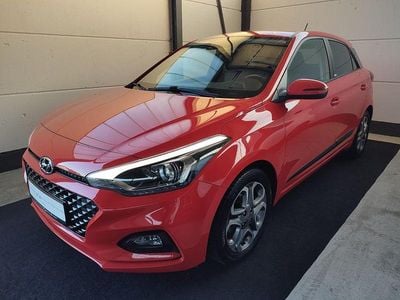 Gebraucht Hyundai i20 Style 101 PS (74 kW) 2020 Rot Kleinwagen