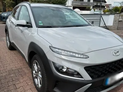 Gebraucht Hyundai Kona 120 PS (88 kW) 2022 Grau SUV