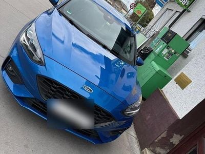 Second-hand Ford Focus ST-Line 150 CP (110 kW) 2020 Albastru Break