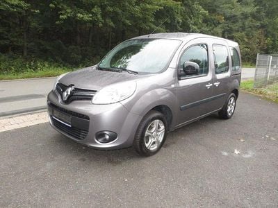 Grau Gebraucht 2017 Renault Kangoo Experience Van / Kleinbus | 6.800 € (Fairer Preis)