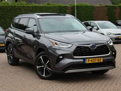 Gebraucht Toyota Highlander Premium 243 PS (178 kW) 2021 Grau SUV