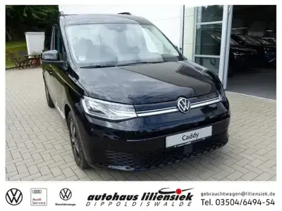 Używany VW Caddy Dark Label 122 KM (89 kW) 2024 Czarny Minivan