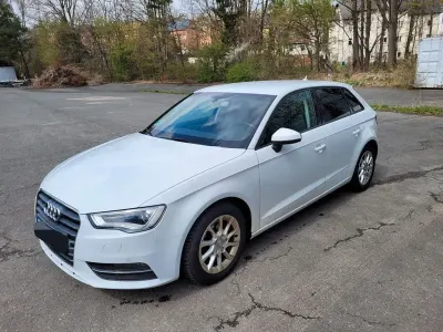 Używany Audi A3 Ambition 150 KM (110 kW) 2015 Biały Sedan/Limuzyna