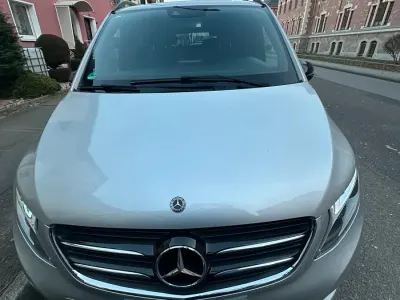 Gebraucht Mercedes V220 2019 Van / Kleinbus