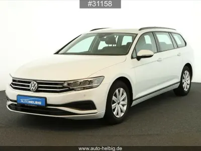 Gebraucht VW Passat 150 PS (110 kW) 2023 Weiß Kombi