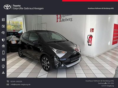 Midnightschwarz mica Gebraucht 2021 Toyota Aygo Team Kleinwagen | 11.990 € (Etwas zu teuer)