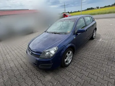 Gebraucht Opel Astra 75 PS (55 kW) 2004 Kombi
