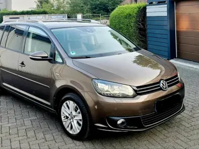 Gebraucht VW Passat 140 PS (102 kW) 2014 Braun Van / Kleinbus