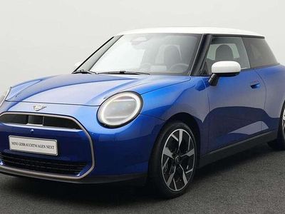 Blau Gebraucht 2024 Mini Cooper Favoured Kleinwagen | 29.825 € (Fairer Preis)