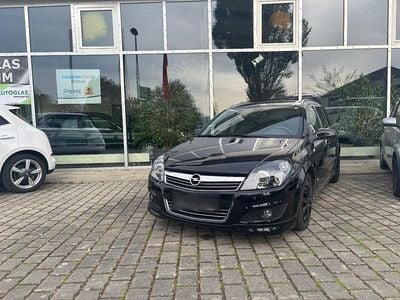 Usata Opel Astra 200 CV (147 kW) 2007 Nero Station wagon