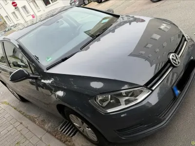 Gebraucht VW Golf VII LOUNGE 86 PS (63 kW) 2015 Kombi