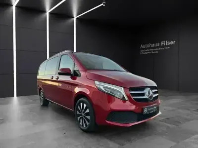Gebraucht Mercedes V300 237 PS (174 kW) 2021 Rot Van / Kleinbus