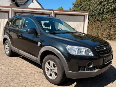 Second-hand Chevrolet Captiva LS 150 CP (110 kW) 2011 Negru SUV
