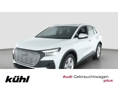 Gebraucht Audi Q4 e-tron Comfort 210 kW (286 PS) 2025 Gletscherweiß metallic SUV