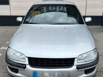 Opel Omega