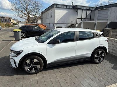 Gebraucht Renault Megane E-Tech Evolution 160 kW (218 PS) 2022 Weiß Limousine