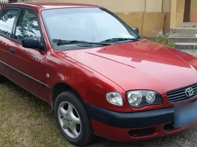 Gebraucht Toyota Corolla 127 PS (93 kW) 2000 Silber Kombi