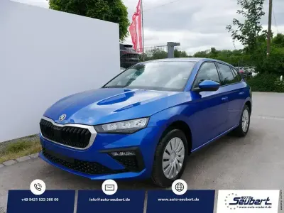 Neu Skoda Scala Selection 150 PS (110 kW) 2025 Raceblau metallic Kleinwagen