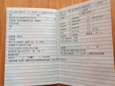 Gebraucht Lada Urban 83 PS (61 kW) 2015 Grün SUV