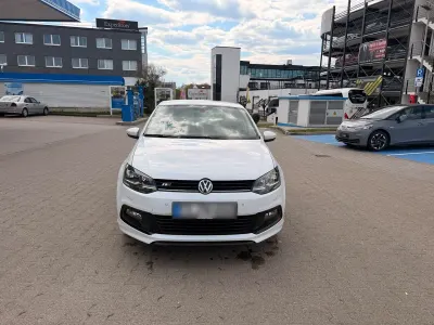 Käytetty VW Polo R-line 90 HP (66 kW) 2016 Valkoinen Viistoperä