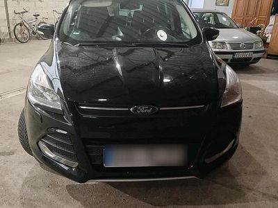Schwarz Gebraucht 2016 Ford Kuga SUV | 9.300 € (Teuer)