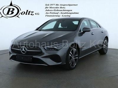 Gebraucht Mercedes CLA200 Progressive 163 PS (119 kW) 2024 Mountaingrau Coupé