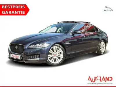 Occasion Jaguar XF Portfolio 179 PK (131 kW) 2017 Blauw Sedan