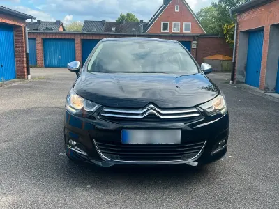 Gebraucht Citroën C4 120 PS (88 kW) 2016 Schwarz Kombi