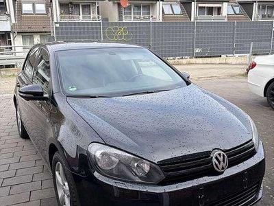 Gebraucht VW Golf VII Match 86 PS (63 kW) 2012 Schwarz Kleinwagen