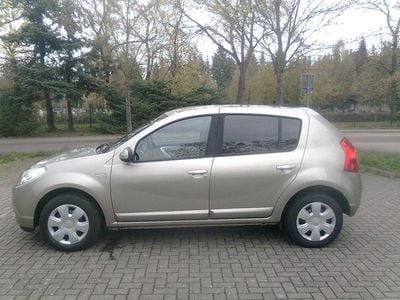 Gebraucht Dacia Sandero Lauréate 85 PS (62 kW) 2012 Gold Kleinwagen