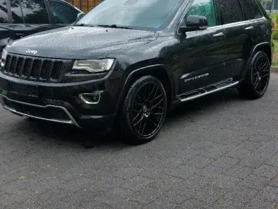 Gebraucht Jeep Grand Cherokee Overland 250 PS (183 kW) 2014 Schwarz SUV