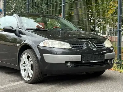 Używany Renault Mégane Cabriolet Dynamique 120 KM (88 kW) 2004 Czarny Kabriolet